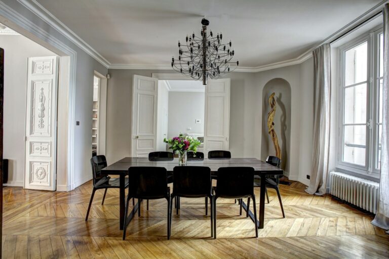 Intérieur d’appartement parisien ancien